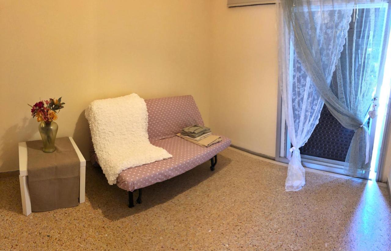 Blue Air Apartment 1Minute From Sea, 15 Min From The Airport Artemis City Center Bagian luar foto